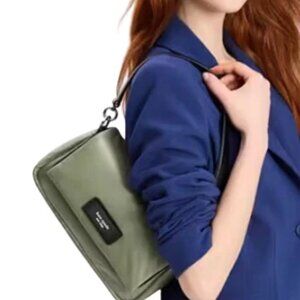 Nwt Kate spade Lola puffy crossbody bag with dust bag